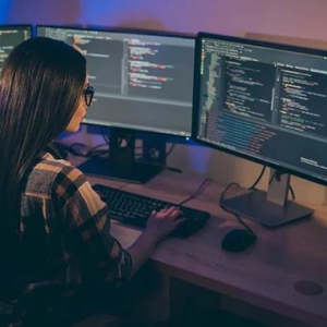 女生学习C++开发，有什么优势和挑战？