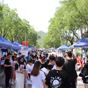 非科班应届，想做C++开发，如何准备春招？